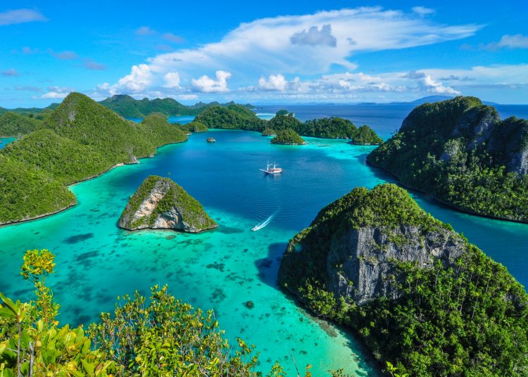 The Unique Tradition of Iki Palek in Papua