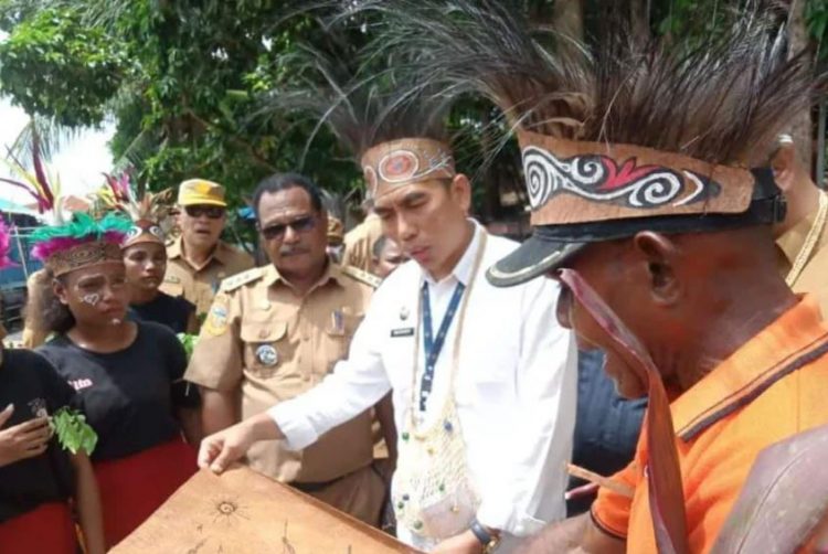 Kemenparekraf Asks Regional Governments to Strengthen Digital Promotion of Papua Tourism Villages
