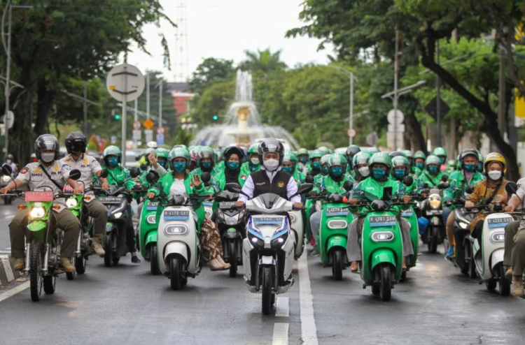 Berjuang Bersama #LegalkanProfesiOjol