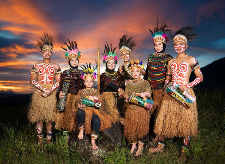 Get To Know Baju Kurung Papua