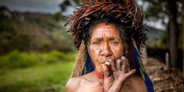 The Tongue Cutting Tradition (Cipap) in Papua