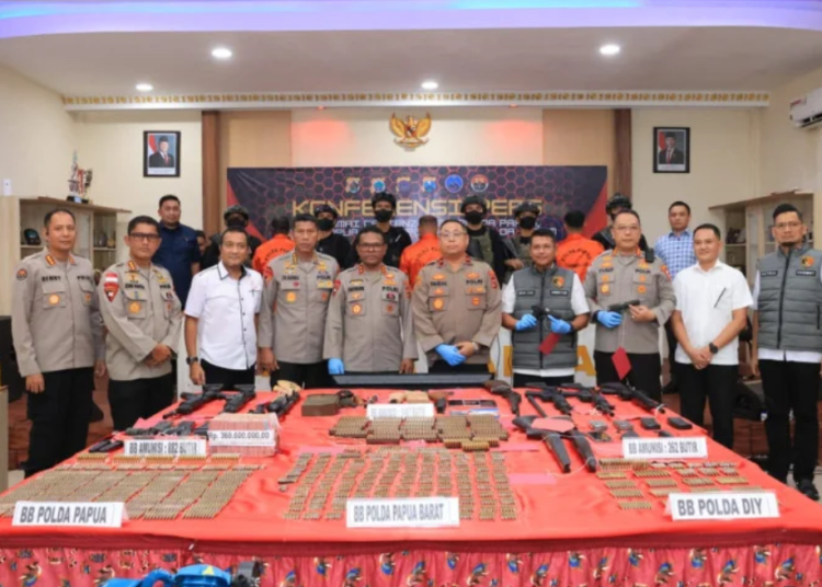 Joint Operation by Four Regional Police Forces Foils Arms Smuggling to Papua Separatist Group
