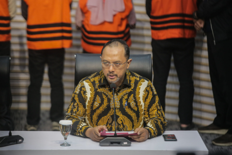 KPK Summons PT RDG Airlines President Director in Papua Corruption Case