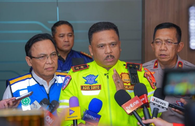 Kepala Korps Lalu Lintas (Kakorlantas) Polri Irjen Pol Drs. Agus Suryonugroho S.H, M.Hum 1