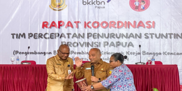 Papua Government Honors Top Regions for Achievements in Reducing Stunting