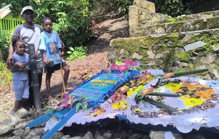 Pregnant Woman and Unborn Baby Die After Four Hospitals Refuse Treatment, Papua Governor Admits Failure